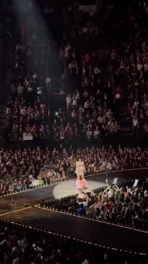 Katy Perry has confirmed the first performance of “band-aids” for November 7th, on “The Lifetimes Tour”, in Lyon, France. | Katycat Nation