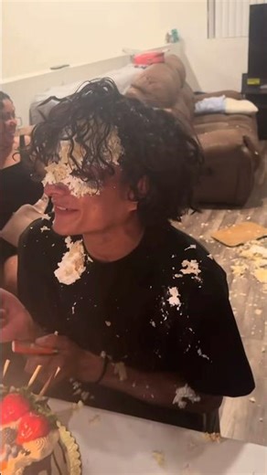 I don’t think it’s funny… #birthday #cake #shorts #disaster