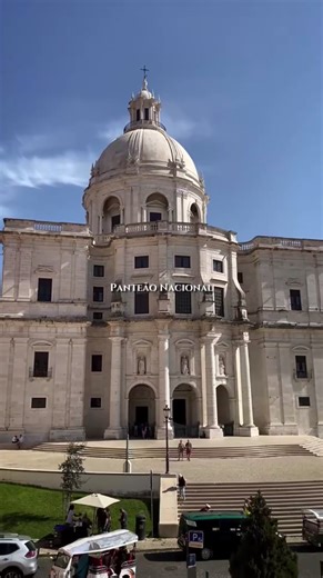 Exploring 10 iconic places every Lisbon visitor should see