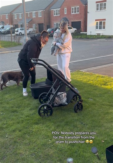 Navigating the Transition from Pram to Pushchair