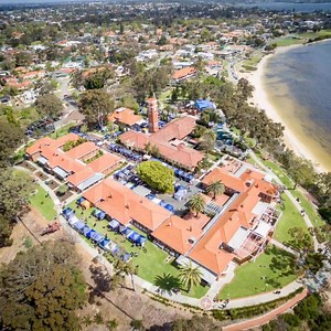 5.3K views · 156 reactions | Spoil the amazing mum in your life with a day out to Perth Makers Market! With 150+ handmade artisan stalls, special Mother's Day Activities and kids activities, Perth Makers Market is the perfect day out for all the special mum's you know. | Perth Makers Market | Facebook