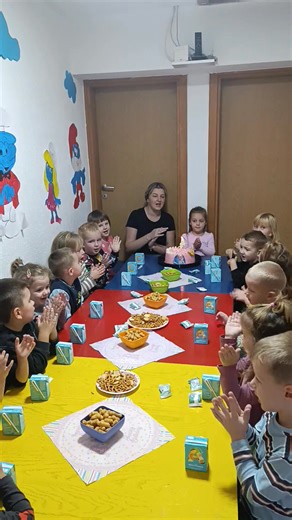 Danas nam je divan dan, divan dan, divan dan 🥳🥳🥳 našoj Amili rođendan ♥️♥️♥️ | PPU "Vesela duga" Maglaj