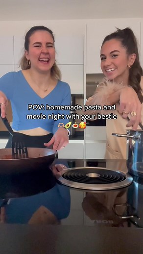 cutting avocados is our talent 🥑😂😂 #girlsnight #girlscooking #movienight #girlsdatenight #girlsdinnerdate #fy #fyp #fypシ゚viral #fypシ