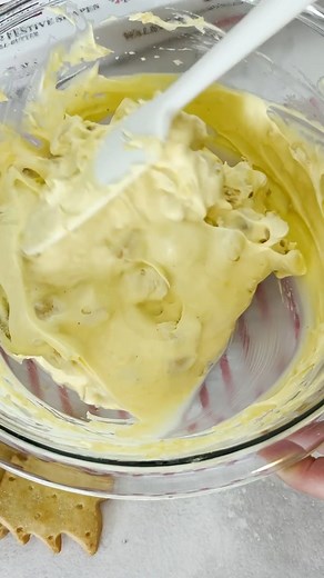 23K views · 108 reactions | This shortbread pudding recipe from @beyondfrosting is perfect for anyone looking for a simple, stress-free holiday dessert that you can prepare ahead of time. Using Walker’s all-butter Festive Shapes, she created an elegant yet simple dessert your guests can’t wait to try! Check the link below for the recipe. https://bit.ly/HolidayShortbreadDirt #HolidayDessert | Walkers Shortbread | Facebook