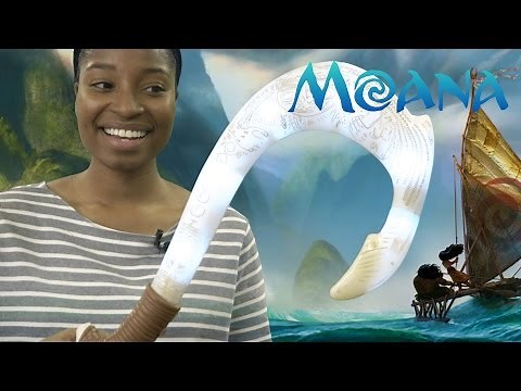 Disney Moana Maui's Magical Fish Hook from Jakks Pacific