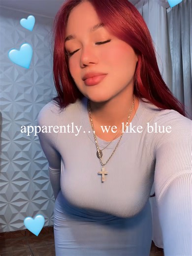 Something about blue just feels like spring 💙 #Reoria #BeYourselfLoveYourself #ootd #minimalstyle #OutfitCheck #EffortlessStyle #everydayfit #OOTD