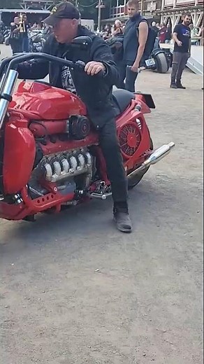 Boss Hoss Motorrad v12 Umbau