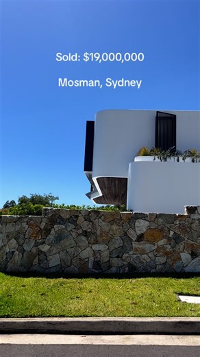 #milliondollarlisting #milliondollarlistingsydney #luxury #arch #architecture #realestate #property #luxurylife #lux #sydney #sydneyharbour #australia #mosman | Million Dollar Listing Sydney