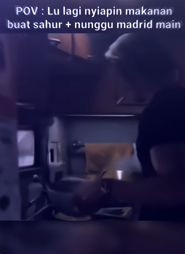 Sahur kali ini di temani King madrid yang akan menghadapai manchester city leg 2, Jadi siap siap aja di bikin dag dig dug 😅🔥 Prediksi skor cuyy ‼️🤭🤍🔥 #realmadrid #manchestercity #championsleague #footballtiktok #fyp