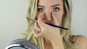Make Your Nose Look Smaller with Contouring - TUTORIAL | Stephanie Lange