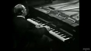 Chopin: Mazurka in B minor Op 33 n.4 Arturo Benedetti Michelangeli, piano Follow us on YouTube: https://www.youtube.com/c/HistoryofMusic Instagram: https://www.instagram.com/historyofmusic2016/?hl=it Get The Art of Arturo Benedetti Michelangeli - Collector's Edition Box Set - here: https://amzn.to/3iH1o89 | Legendary Musicians