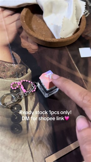Ready stock SVT logo keycap keyring! 1pcs only available! DM for shopee link💗
