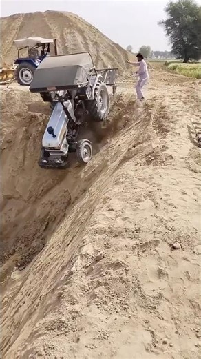 Massey 241 tractor stunt 😔 gone wrong Modified tractor stunt #tractor#Stunt Asharam rj48