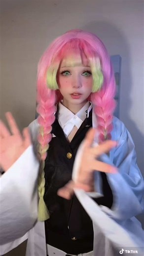 Mitsuri Kanroji Cosplay: Outfit Ideas and Tips