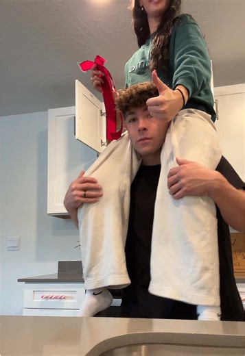 Taking down Christmas 😔@Riley Whitelaw #fyp #christmas #newyear #marriedlife