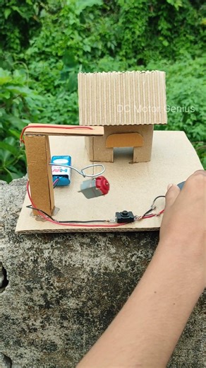 Earthquake detection alarm with buzzer || school project