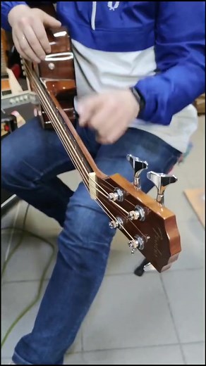 FENDER CB-60SCE NATURAL LR #bass #bassguitar #fenderbass #guitar #музичниймагазин #знімаюукраїнською #tiktokukraine #bilatserkva #musicans