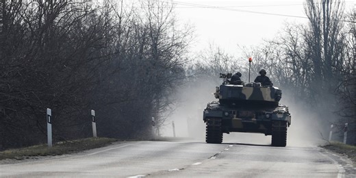 Finland will transfer tanks to Ukraine only after it joins NATO