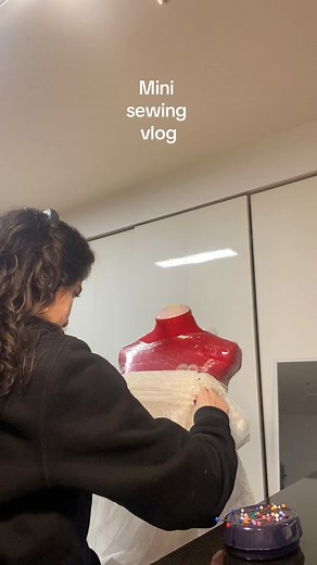 Amadethat Dress Revealing Video