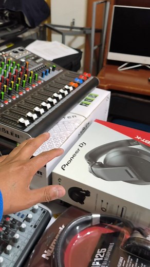 6.8K views · 103 reactions | ⚡Combo DJs Laptop + controlador enviados⚡ 0️⃣9️⃣9️⃣7️⃣6️⃣6️⃣5️⃣5️⃣7️⃣7️⃣ #laptop #numarkdj #serato #virtualdj #machachi_ecuador鸞 | Franklin Carua | Facebook