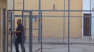 690K views · 446 reactions | Algunos sobrellevan su estancia en prisión realizando actividades de provecho. En la tercera entrega de esta historia, veamos como Gustavo y Jorge realizan verdaderas obras de arte como pasatiempo #Obregón. | Azteca Sonora | Facebook