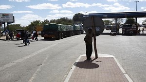 Deadline for Zimbabwean Exemption Permits draws near - SABC News - Breaking news, special reports, world, business, sport coverage of all South African current events. Africa's news leader.