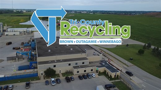You put it in the bin… but then what? ♻️ Take a behind-the-scenes look at what happens to your recycling after the truck drives away. This is a preview of our 𝘂𝗽𝗱𝗮𝘁𝗲𝗱 𝘃𝗶𝗿𝘁𝘂𝗮𝗹 𝘁𝗼𝘂𝗿 of the Tri-County Recycling Facility. 👀🎥 Watch the full tour on YouTube and see where your recycling really goes. 🔴YouTube link: https://youtu.be/-eu8TgujEjs?si=kB_qM1Gchljmgr1c | Winnebago County Solid Waste