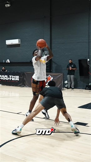 Epic 2v1 Challenge on the Court 😂