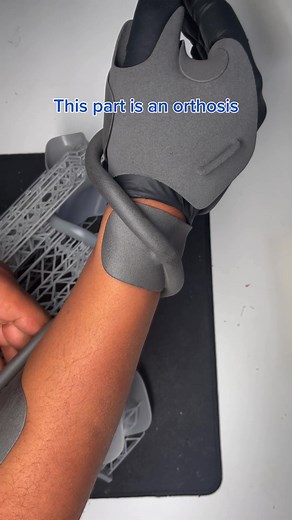 In SLS 3D printing, the unused powder acts as a support material during the printing process, eliminating the need for additional supports and enabling the production of highly intricate and complex designs. The unused powder can be recycled and prepared for the next print job, which reduces material waste. It is advisable to maintain a refresh rate that matches the packing density of the build chamber to achieve optimal waste reduction. The part showcased in this video is an orthosis designed w