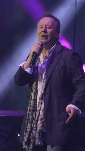"Your music talks to me" #SimpleMinds #LiveMusic