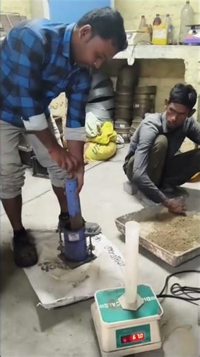 Standard proctor test #engineeringshorts #concretework #constructionshorts