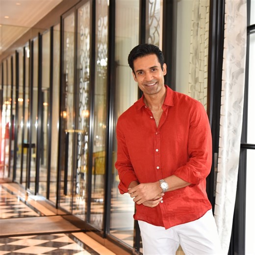 Amit Mehra | Warning: Wearing Red today 😎😜 . . . . . . #massimodutti #meninred #powercolor #happymood #selflovemen #ootdmen #style #fashion #model... | Instagram