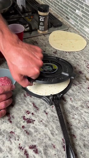 Delicious Tex-Mex Cheeseburger Recipe