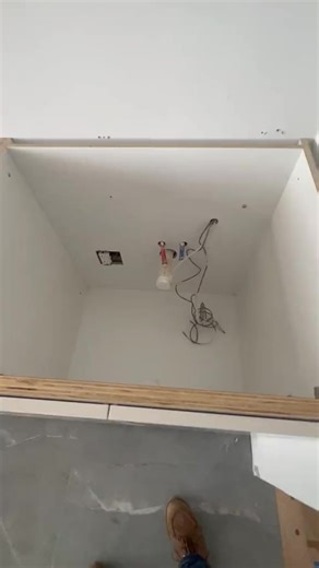 16K views · 114 reactions | You don’t see this too often. Good planning. #kitchen #outlet #receptacle #electrical #planning #construction #building #interiordesign #homeinspection #homeinspector #DIY #fyp #foryou | Inspection Therapy | Facebook