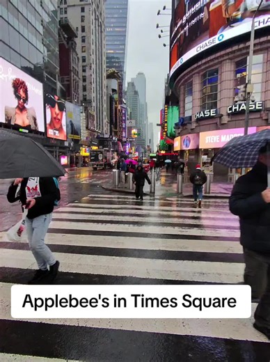 Delicious Dining at Applebee's in Times Square