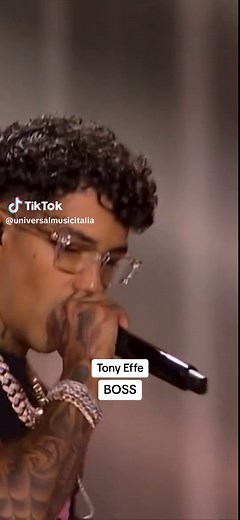 Tony Effe Live con 'BOSS' ai TIM Music Awards - La Festa