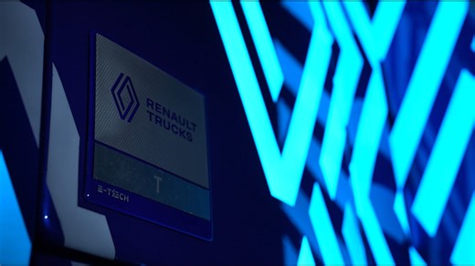 The coolest truck in the world is electric ⚡ Discover the Renault Trucks Diamond Echo, a unique electroluminescent truck made to shine on European roads. More info here 👉 https://www.renault-trucks.co.uk/the-good-truck Demon-Paint SCS Software #TheGoodTruck #ETechTrucking #JoinTheGoodMove | Renault Trucks