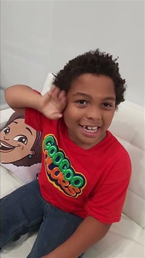 Baby's First Flowers & Sneezing Surprise #ZZKidTV #googoocolors #googoogaga #shortvideo #kidsvideo