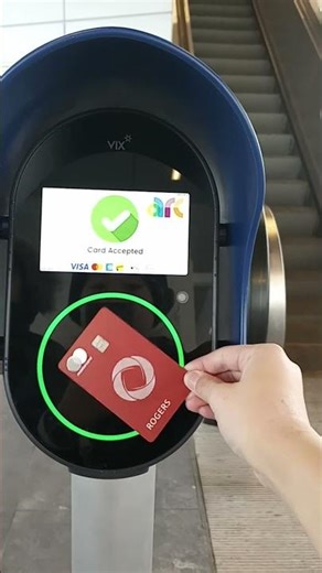 Tapping my Credit Card on the Arc Card Reader