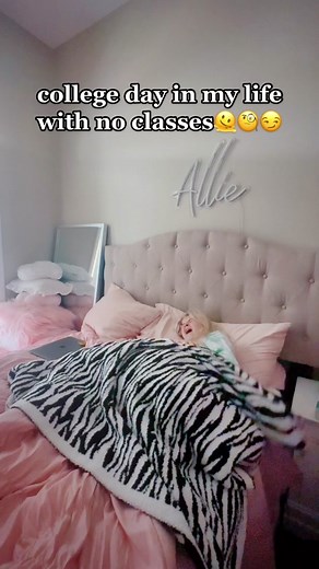 Allie Appleton (@allieappleton)’s videos with Flowers - Miley Cyrus