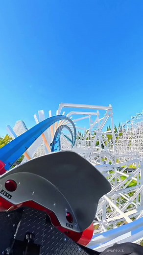 こんなの初めて🤣🤣🤣 【ナガシマスパーランド】 白鯨(はくげい) 言葉では語りきれない沢山の魅力を動画でどーぞ！ 動画を保存して友達にシェアして誘ってみよう！ ⚠️特別な許可を得て撮影しています！ 撮影禁止です！ ▪️料金 大人\t5,800円\t4,100円 小学生\t4,400円\t3,100円 幼児（2才～）\t2,700円\t1,800円 シニア（65才～）窓口限定販売2,900円\t2,900円 #ナガシマスパーランド