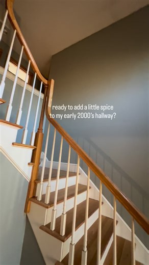 When you have a few days at home and you’re on a mural role 😏😏 (Process reels coming soon!) #roxart #botnaicalart #botanicalmural #mural | Rox Art