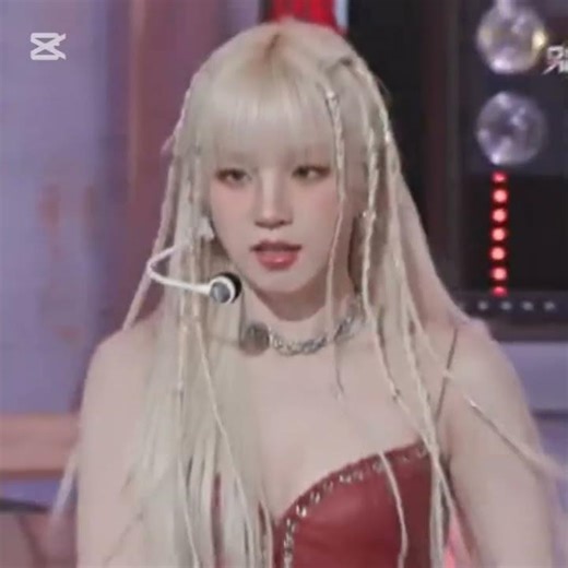 (Tried) Yuqi performance edit