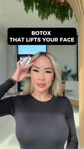 Botox isn’t just for reducing wrinkles and fine lines, it can also help lift and refresh your face ✨ 🎬: @simple_mediaa #botox #nurseinjectormontreal #botoxnatural #facelift #naturalfacelift