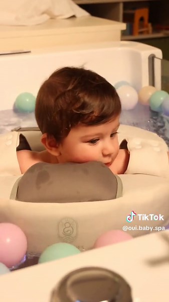 Clean and senitized baby jaccuzi for ultimate relaxation🌟 #ouibabyspa #بيروت #babylove #reels #cleaning #babycare