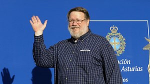 The inventor of email dies