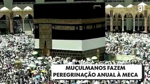 Muçulmanos em peregrinação anual a Meca