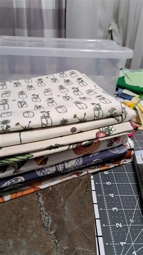 The aftermath of content creating.... Are you like this? No? Just me?.....🤦🏻‍♀️ #contentcreation #messy #creating #reset #weekend