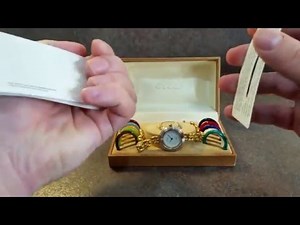 1992 Gucci 11/12 ladies vintage watch with box, papers and bezels