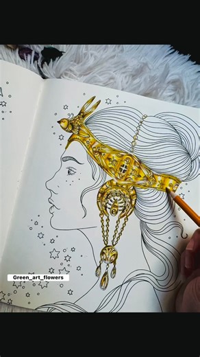 Green ☘️💚🌱 on Instagram: "Tutorial 👑 : How to color realistic gold Turning simple line art into metallic magic ✨ Here’s a mini tutorial on how I color realistic gold step by step using Prisma collected pencils and acrylic markers 🎨🥰🧡🌟 , from daydreams coloring book by Hanna Karlzon #tutorial #howto #coloringbook #color #colours #coloring #adultcoloringbook #artist #art #gold #viralvideochallenge #hannakarlzon #prismacolors GreenArt Flowers green_art_flowers"